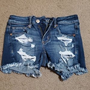 America Eagle Super Stretch Midi Shorts Size 4